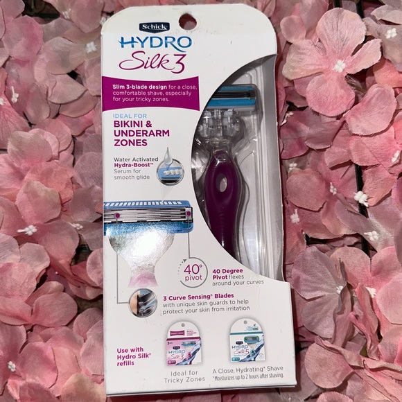 Women’s Razor - Picture 3 of 4